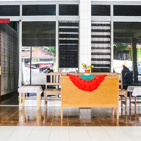 Spot On 91212 Hotel Kelimutu Kupang  Dış mekan fotoğraf